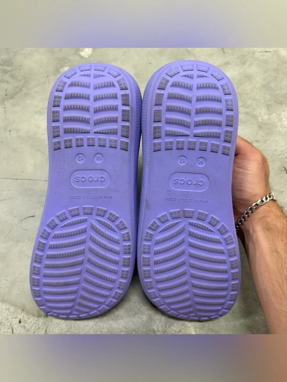 Crocs Classic Crush Lavender Platform Sandals Unisex Size  display picture 1